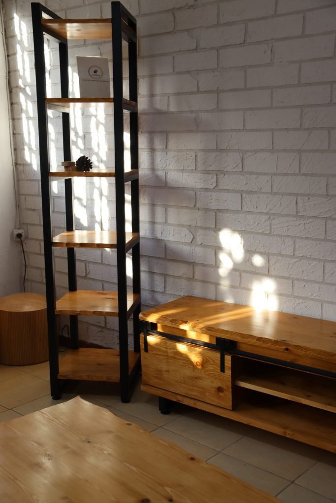 Meuble etagere industriel