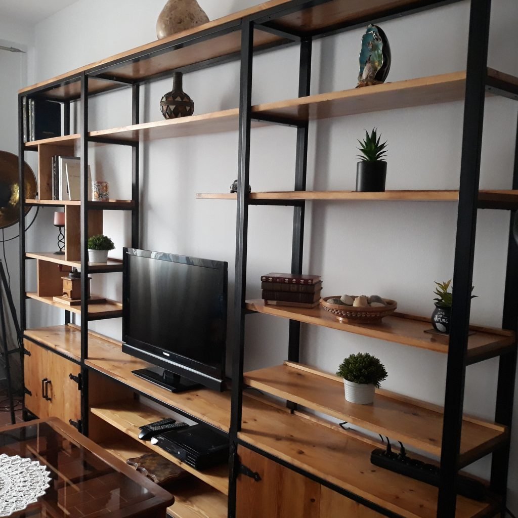 Meuble bibiothèque fabriqué en nos ateliers en ALGERIE