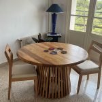 Table salle à manger ronde en bois de frêne fabriquée dans nos ateliers en Algérie